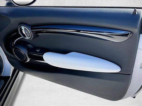 Used 2022 MINI Cooper SE image 19