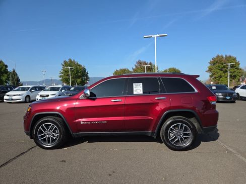 Used 2020 Jeep Grand Cherokee Limited w/ Luxury Group II AWD/4WD image 11