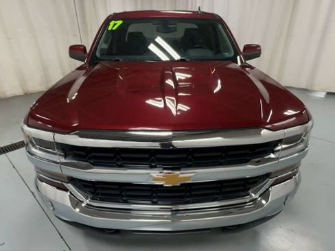 Used 2017 Chevrolet Silverado 1500 LT w/ All Star Edition AWD/4WD image 3