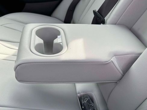 New 2026 Hyundai Elantra Limited w/ Cargo Package FWD image 13