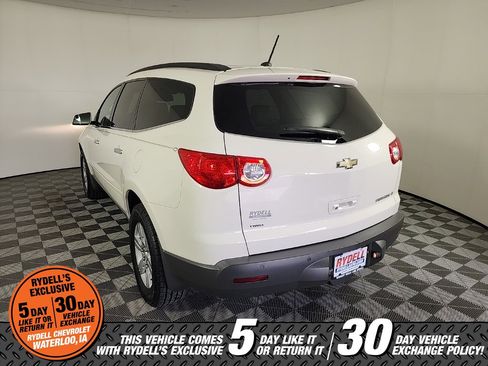 Used 2010 Chevrolet Traverse LT w/ Personal Connectivity Package image 8