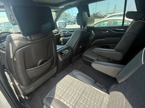 Used 2024 Cadillac Escalade V AWD/4WD image 10