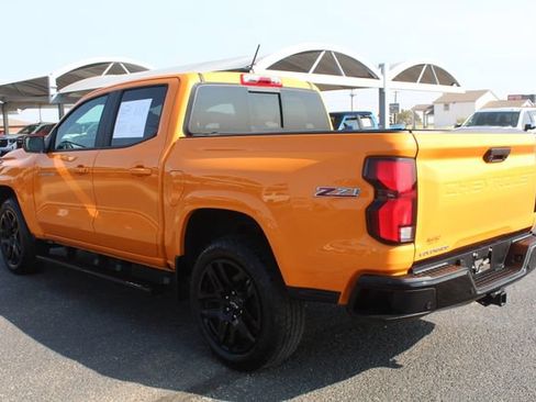 Used 2025 Chevrolet Colorado Z71 w/ Z71 Convenience Package 2 AWD/4WD image 7