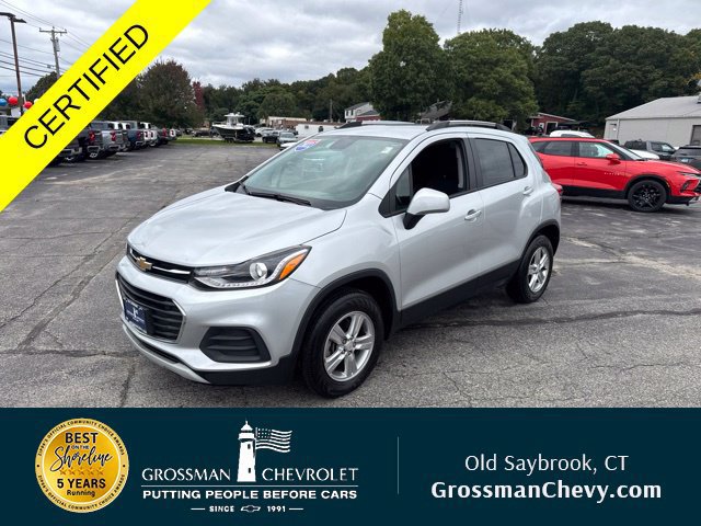 Used 2022 Chevrolet Trax LT w/ LT Convenience Package AWD/4WD image 5