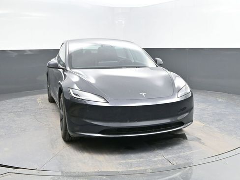 Used 2025 Tesla Model 3 Long Range image 4