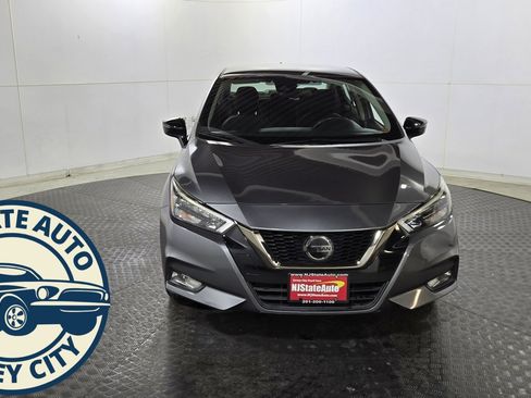 Used 2020 Nissan Versa SR image 2
