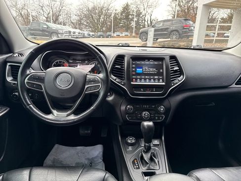 Used 2021 Jeep Cherokee Latitude Lux w/ Comfort/Convenience Group image 12