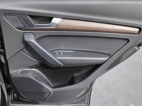 Certified 2023 Audi Q5 2.0T Premium w/ Convenience Package image 24