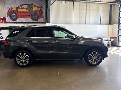 Used 2016 Mercedes-Benz GLE 350 4MATIC image 3