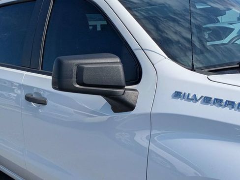 Used 2022 Chevrolet Silverado 1500 Custom RWD image 11