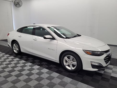Used 2023 Chevrolet Malibu LS w/ Driver Confidence Package FWD image 11