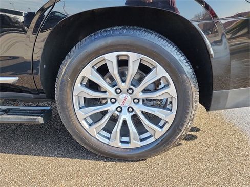 Used 2022 GMC Yukon Denali w/ Denali Ultimate Package image 31