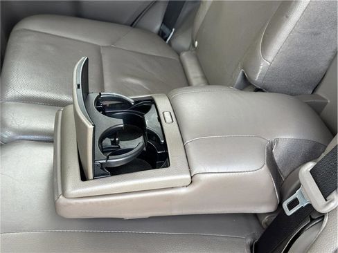 Used 2013 Lexus GX 460 image 19