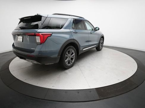 Used 2025 Ford Explorer Active w/ Active Comfort Package image 36