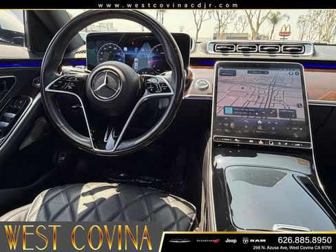 Used 2022 Mercedes-Benz S 580 4MATIC Sedan w/ 3D Technology Package image 26