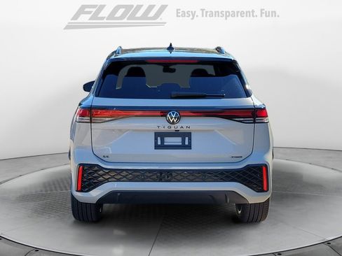 New 2026 Volkswagen Tiguan SE R-Line AWD/4WD image 6