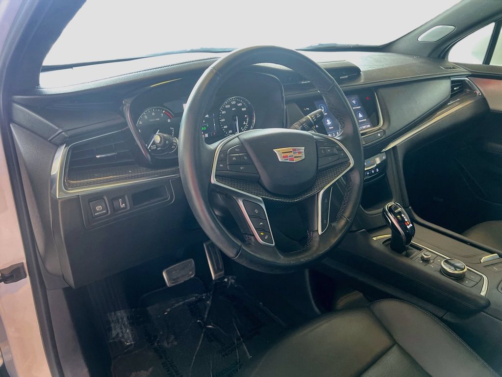 Used 2022 Cadillac XT5 Sportv AWD/4WD image 9