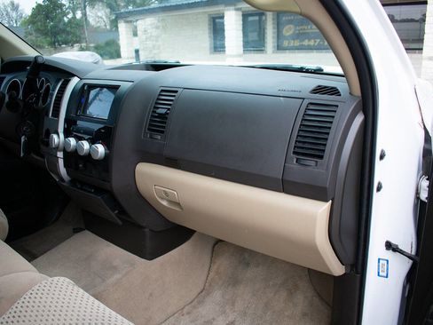 Used 2008 Toyota Tundra SR5 4x2 4dr Double Cab SB (4.0 image 35