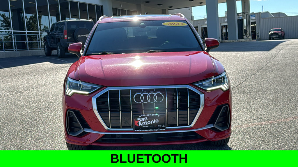 Used 2023 Audi Q3 2.0T Premium AWD/4WD image 2