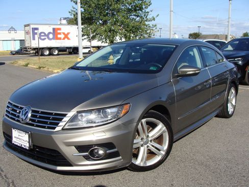 Used 2014 Volkswagen CC R-Line image 3