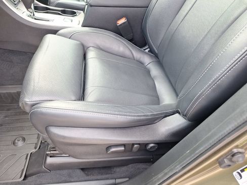 Used 2022 Subaru Ascent Touring w/ Popular Package #2A AWD/4WD image 16