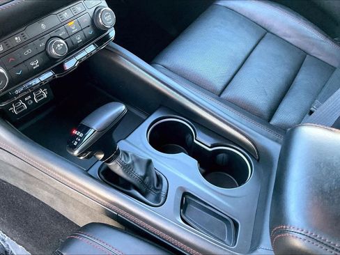 Used 2024 Dodge Durango GT image 17
