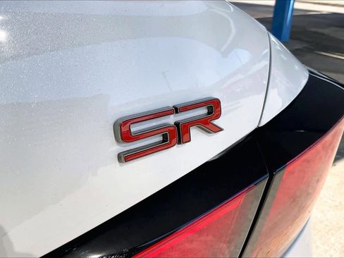 Used 2024 Nissan Altima 2.5 SR w/ SR Premium Package image 10