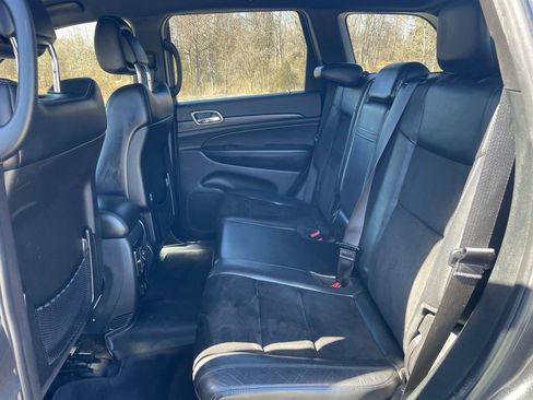 Used 2018 Jeep Grand Cherokee Altitude image 8