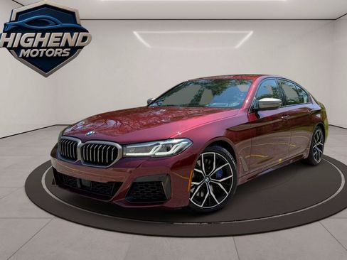 Used 2022 BMW M550i xDrive AWD/4WD image 2