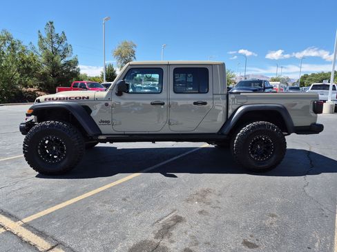Used 2020 Jeep Gladiator Rubicon AWD/4WD image 6