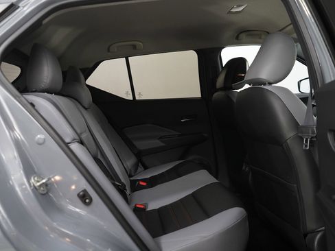 Used 2022 Nissan Kicks SR w/ Premium Package image 11