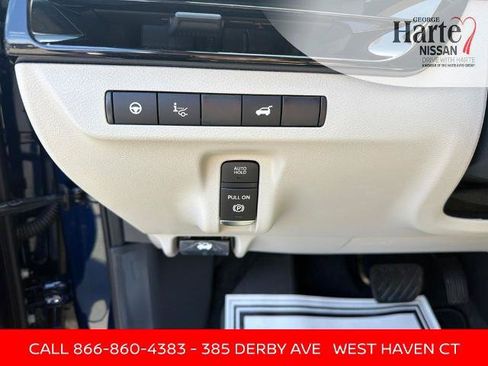 Certified 2026 Nissan Murano Platinum w/ Cargo Package AWD/4WD image 16