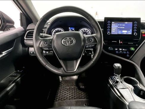 Used 2024 Toyota Camry SE FWD image 8