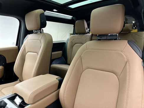 Certified 2025 Land Rover Defender 90 S AWD/4WD image 7