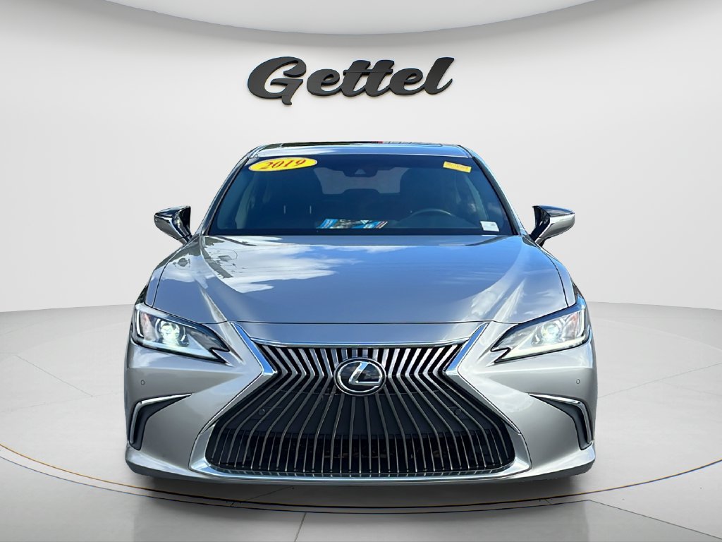 Used 2019 Lexus ES 350 w/ Premium Package FWD image 2
