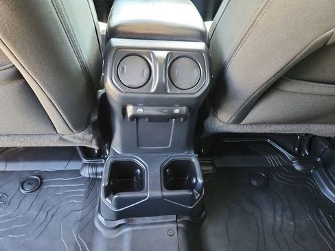 Used 2021 Jeep Wrangler Unlimited Sport w/ LED Headlamp & Fog Lamp Group AWD/4WD image 10