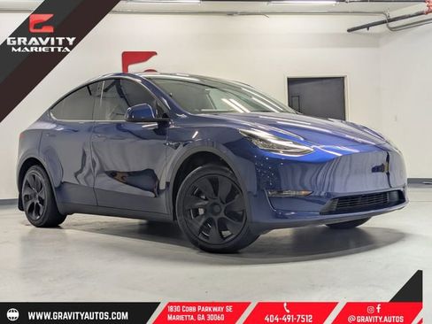 Used 2023 Tesla Model Y Long Range image 1