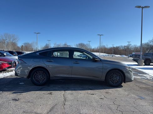 New 2026 Nissan Sentra SV image 4