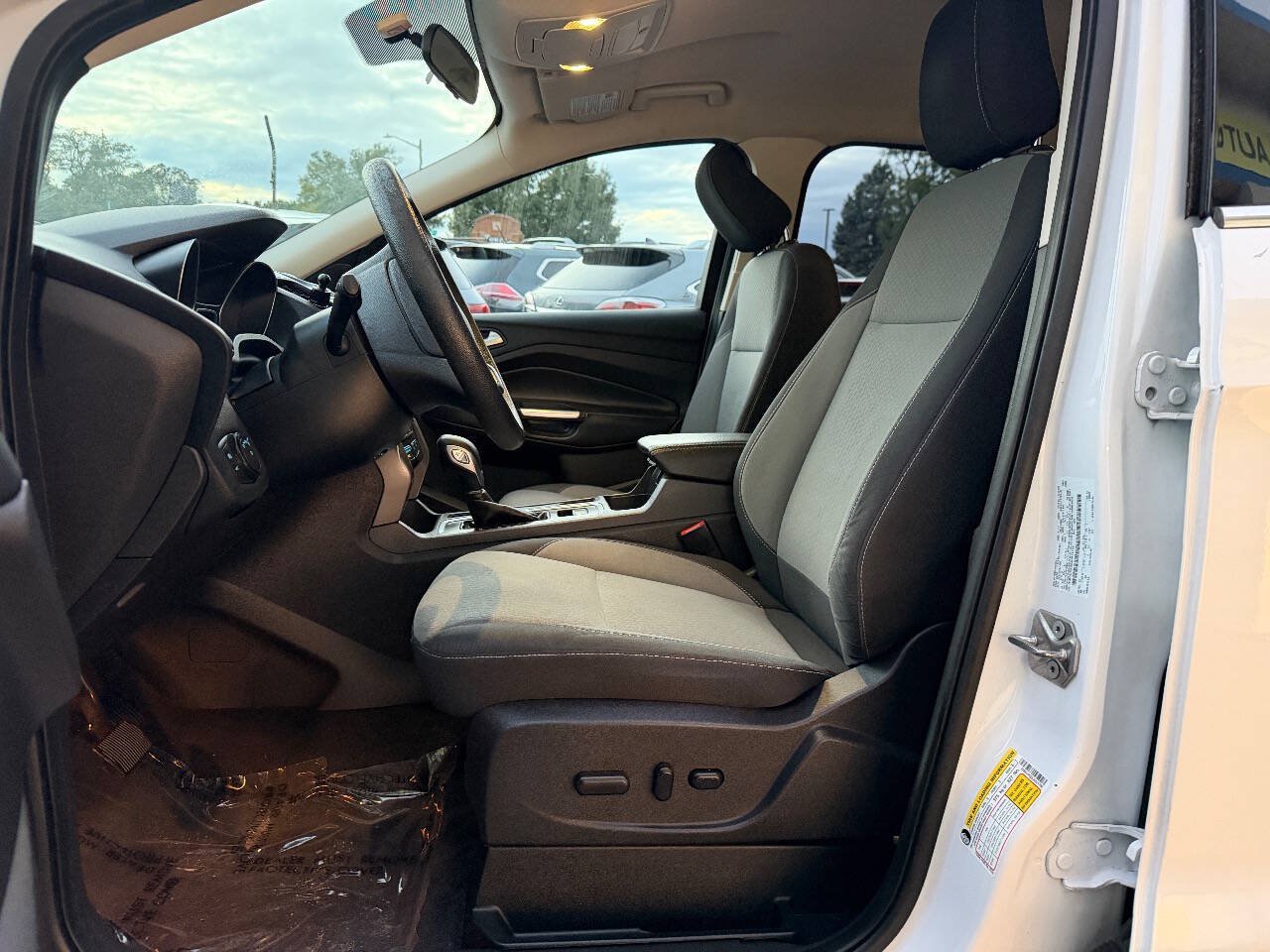Used 2018 Ford Escape SE AWD/4WD image 8