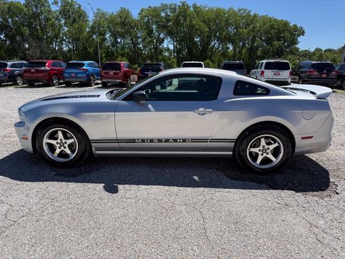 Used 2013 Ford Mustang Coupe RWD image 6