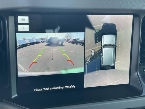 Used 2021 Ford Bronco Badlands image 18