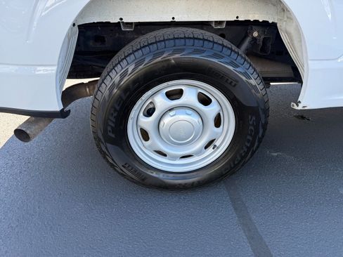 Used 2022 Ford F150 XL AWD/4WD image 5