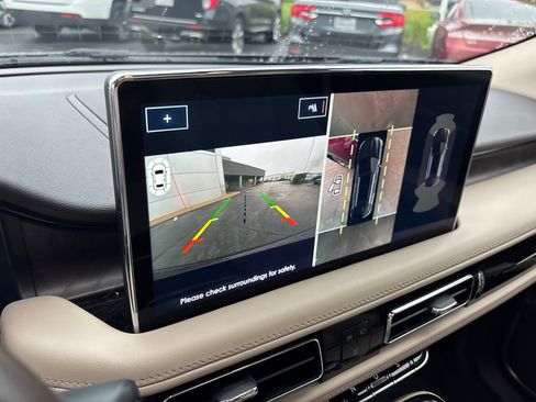 Certified 2022 Lincoln Nautilus Reserve AWD/4WD image 20