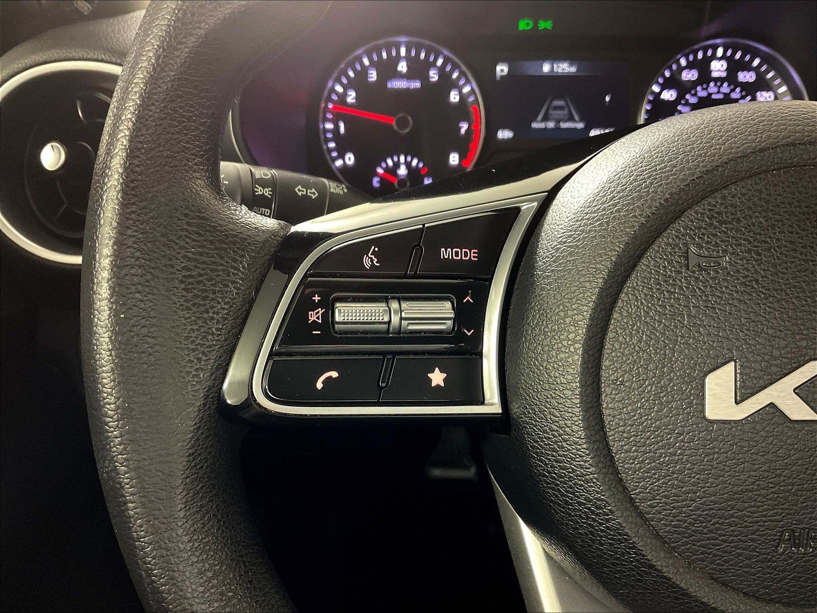 Used 2024 Kia Forte LXS w/ LXS Technology Package FWD image 10