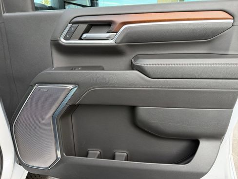 Used 2024 GMC Sierra 2500 Denali w/ Denali Reserve Package image 16