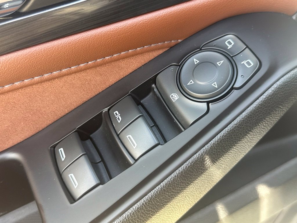 Used 2019 Chevrolet Traverse High Country w/ LPO, Floor Liner Package AWD/4WD image 15