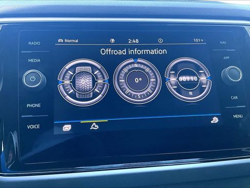 Certified 2023 Volkswagen Atlas Cross Sport SEL R-Line AWD/4WD image 36