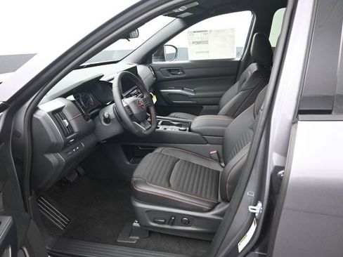 New 2026 Nissan Pathfinder Rock Creek image 9