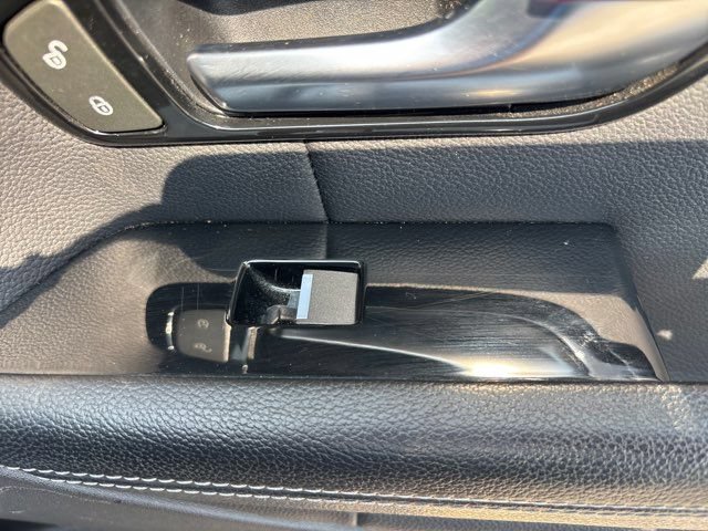 Used 2018 Land Rover Range Rover Evoque SE AWD/4WD image 56