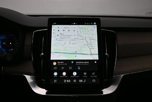 New 2027 Volvo XC90 B5 Plus AWD/4WD image 15